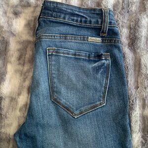 KanCan High-Rise Medium Wash Skinny Jean | Size W7 27